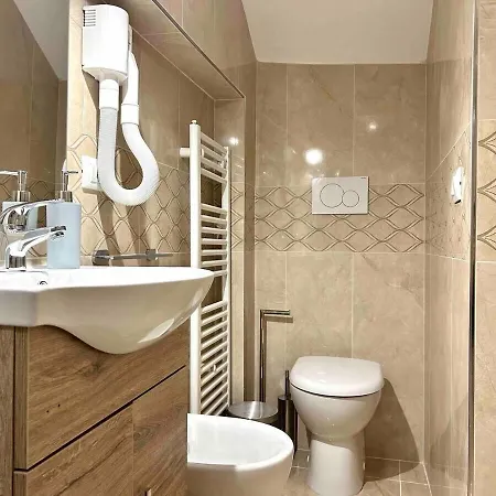 Della Corte * البندقية
